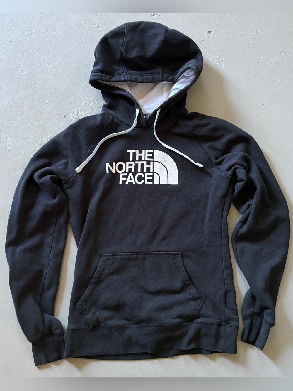 The North Face Graphic Logo Hoodie Women’s Small Black White